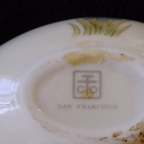 Vintage stamped egg figurine - Picture 2 of 9